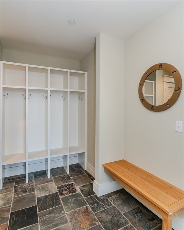 60 Red Gate Ln Photo 23