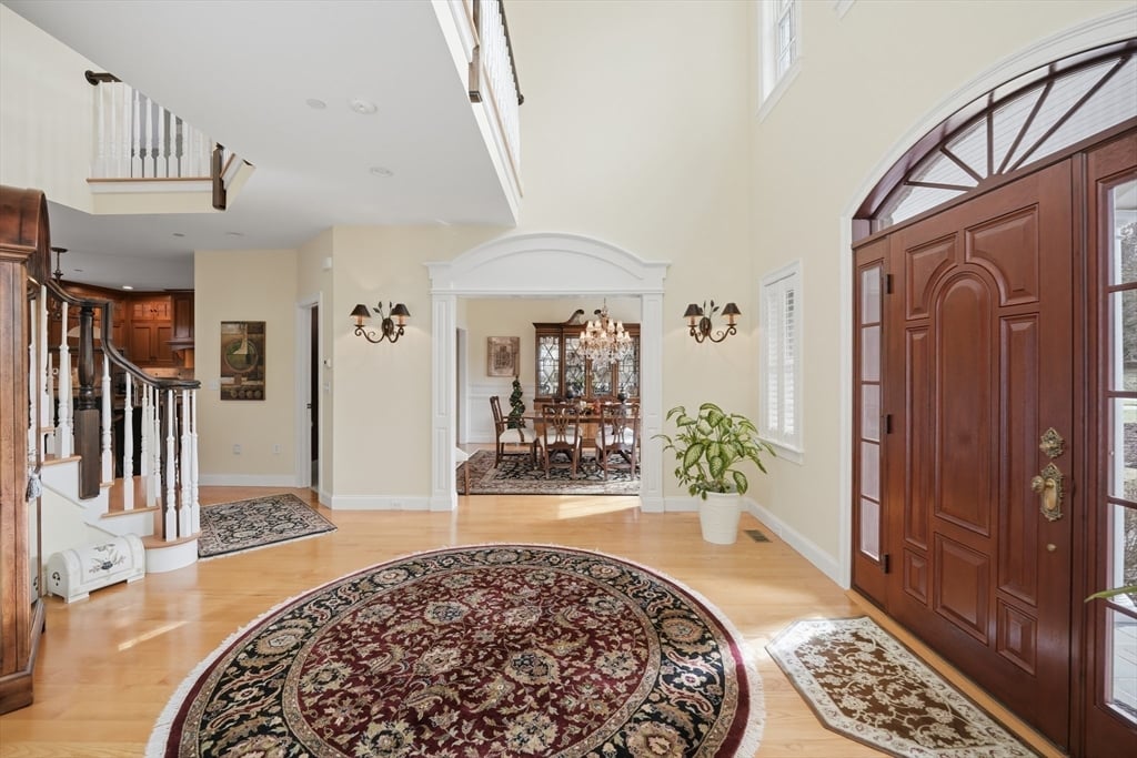 16 Falcon Heights Photo 3