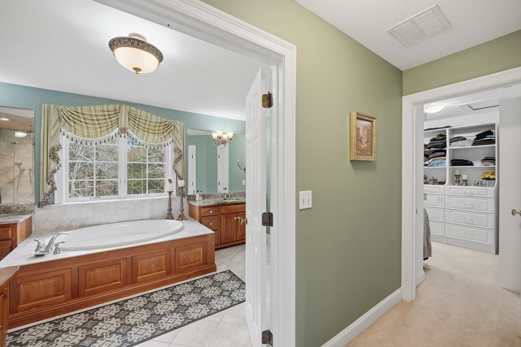 16 Falcon Heights Photo 22