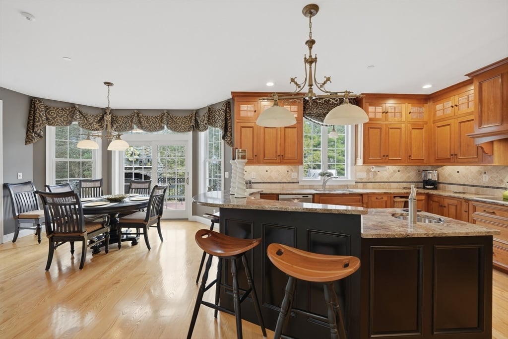 16 Falcon Heights Photo 2