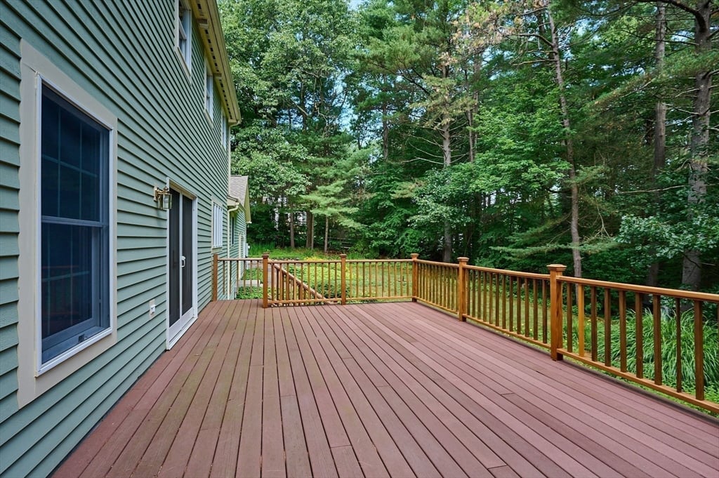 2 Eastwood Dr Photo 37