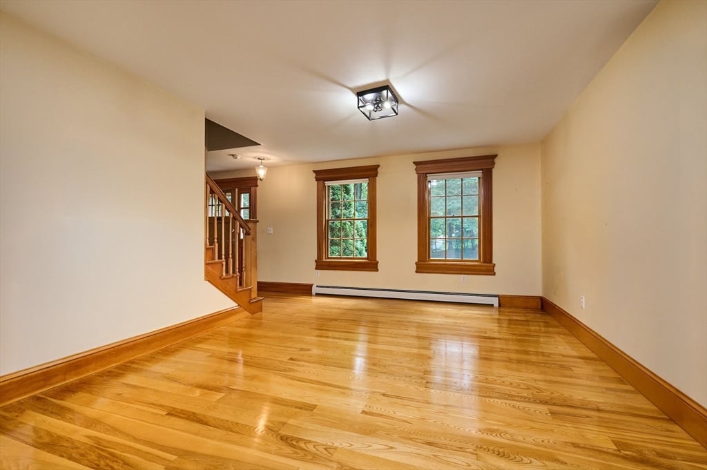2 Eastwood Dr Photo 19