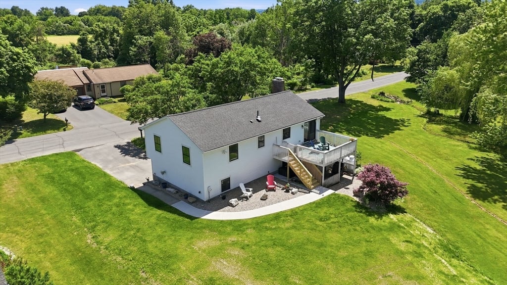 17 Captain Lathrop Dr Photo 34