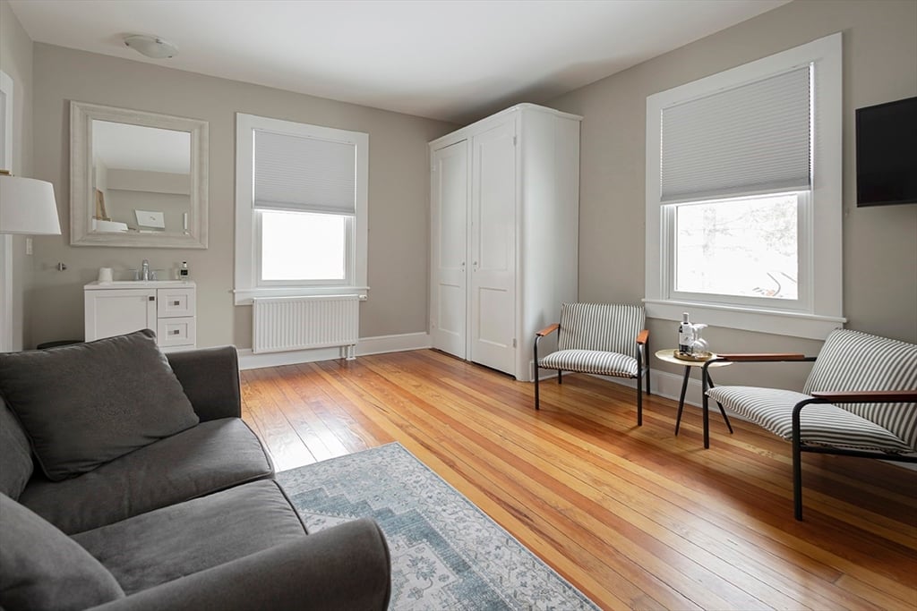 615 Laurel St. Photo 13