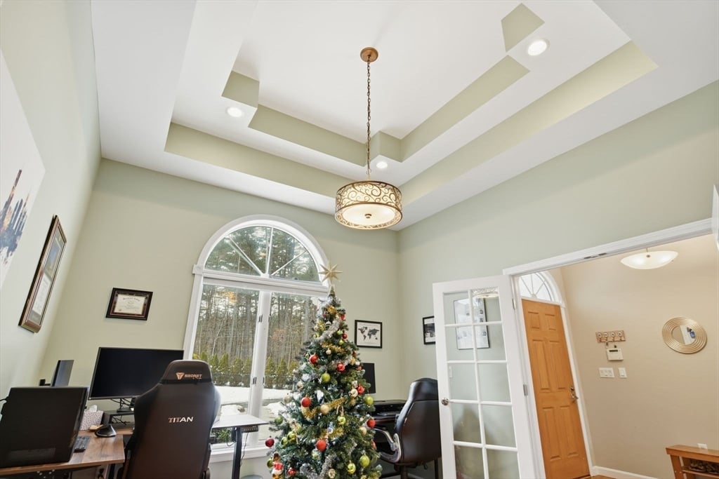 6 Shattuck Road Photo 6