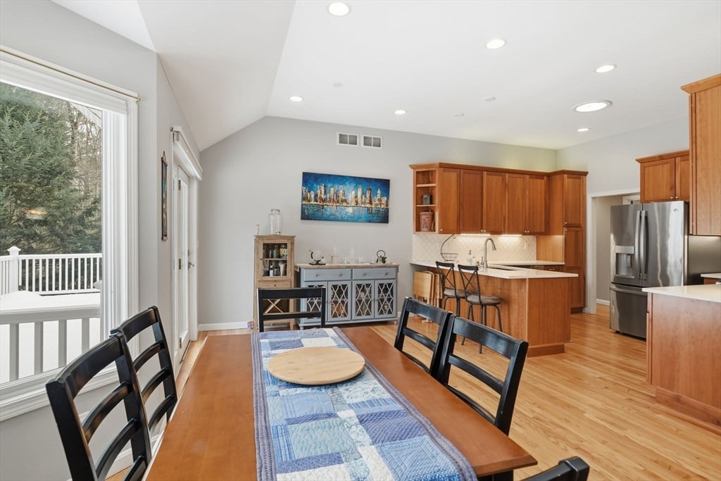 6 Shattuck Road Photo 12