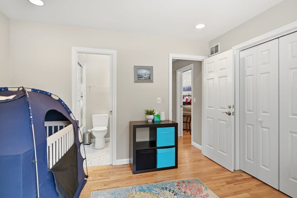 6 Shattuck Road Photo 29