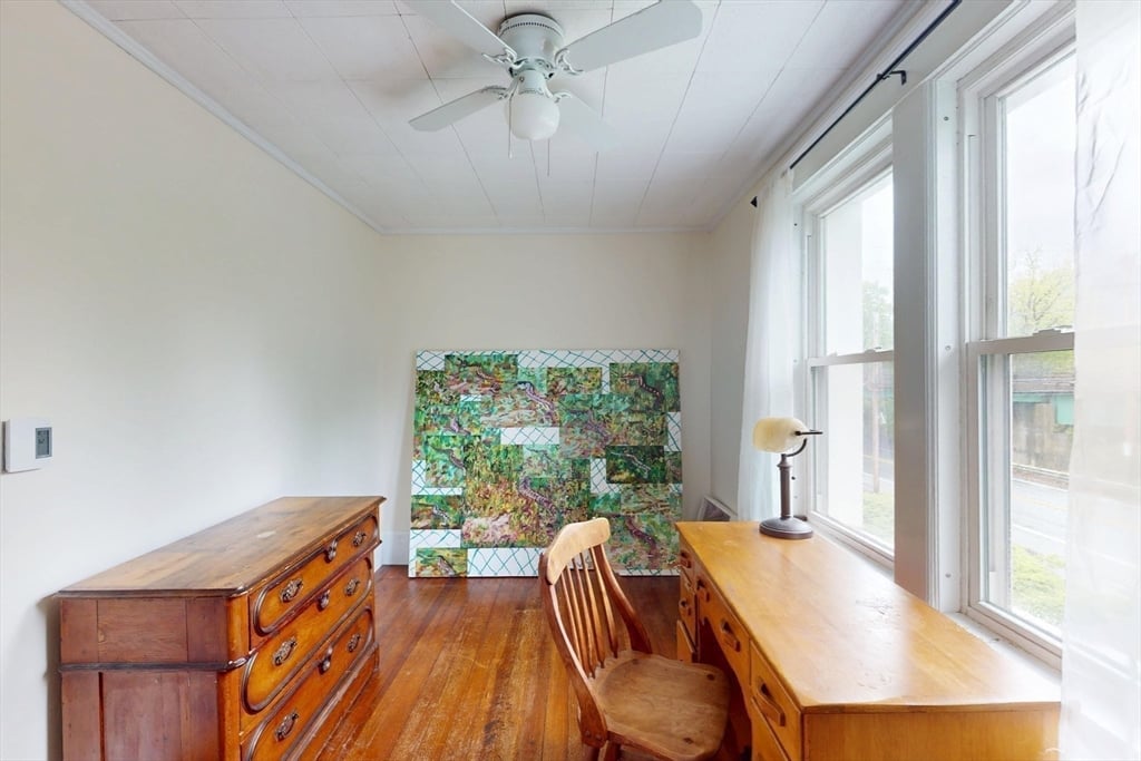 139 Main St Photo 16