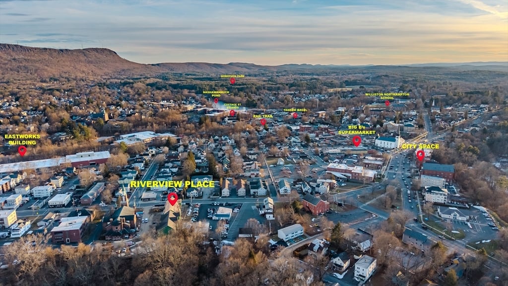 19 Elizabeth Lane #19 Photo 4