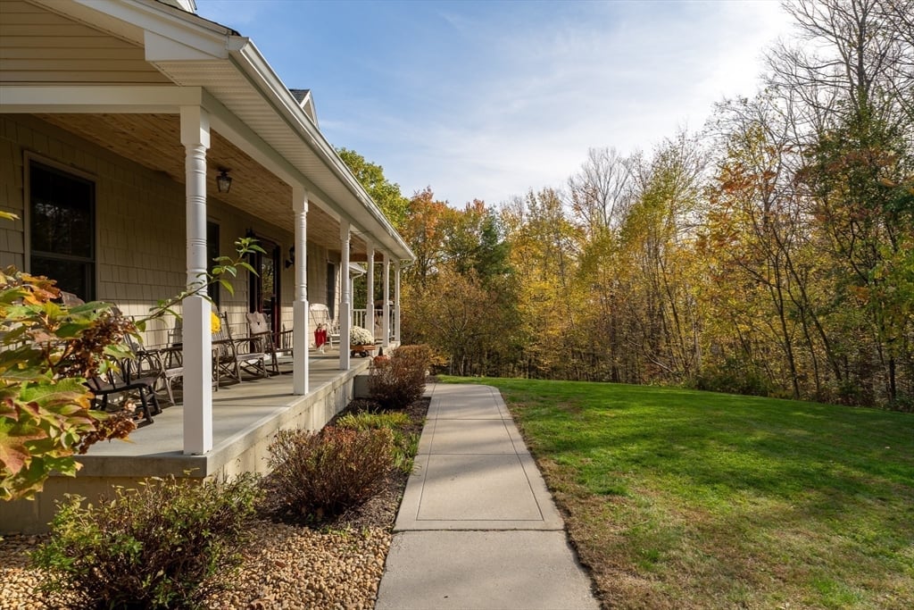 254 Bryant St Photo 3