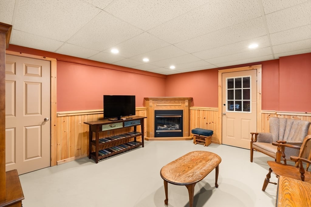 254 Bryant St Photo 37