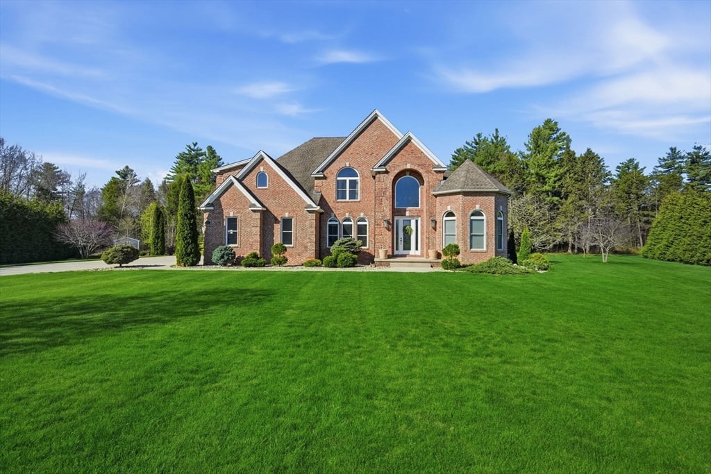 9 Nicholas Ln Photo 5