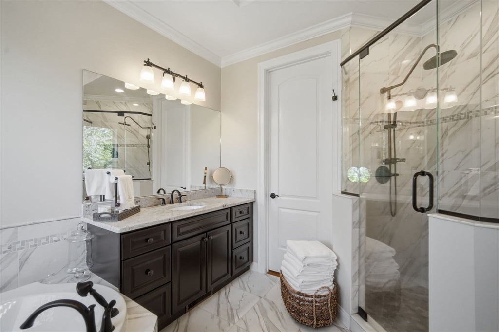9 Nicholas Ln Photo 27