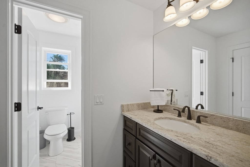 9 Nicholas Ln Photo 32