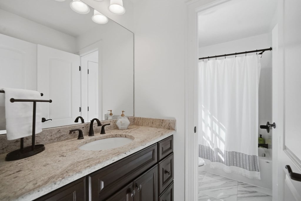 9 Nicholas Ln Photo 35