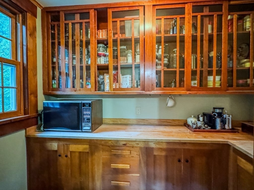 237 Birnam Road Photo 10