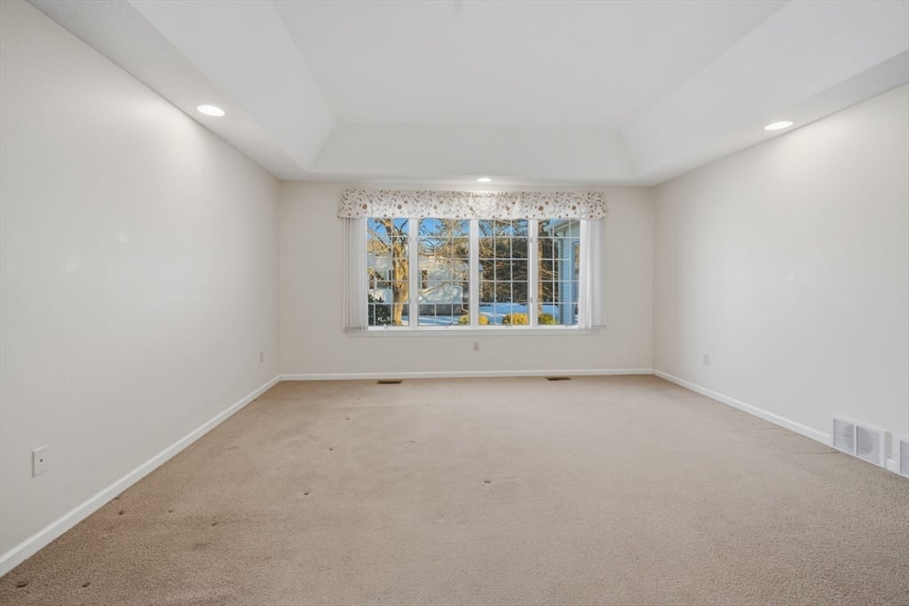 53 Ashford Rd Photo 23