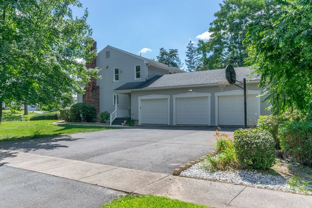 591 Pinewood Dr Photo 32