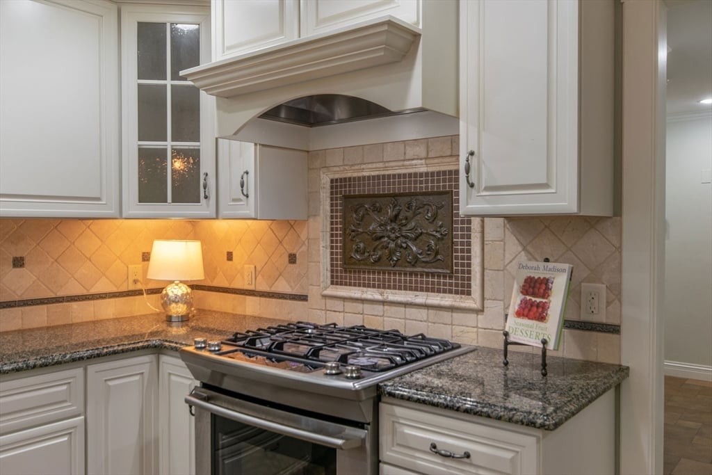 591 Pinewood Dr Photo 10