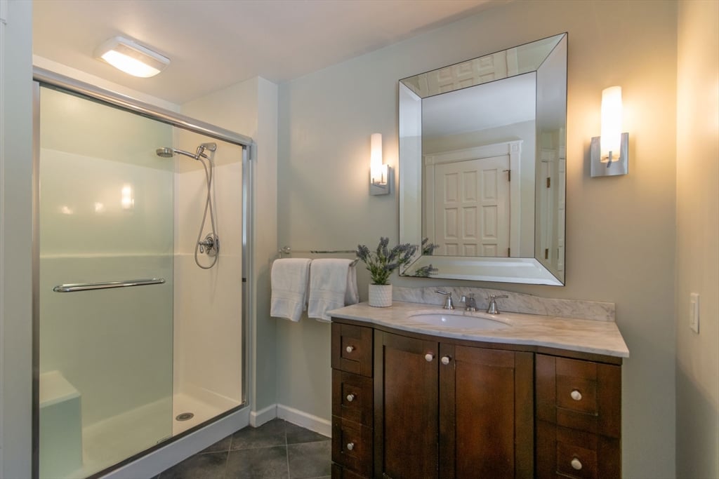 591 Pinewood Dr Photo 22