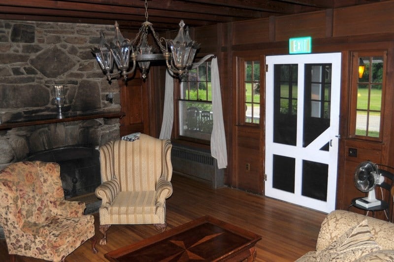 885 Washington Mt. Rd. Photo 2