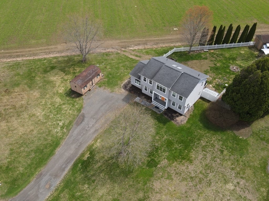 36 Swamp Road Photo 9