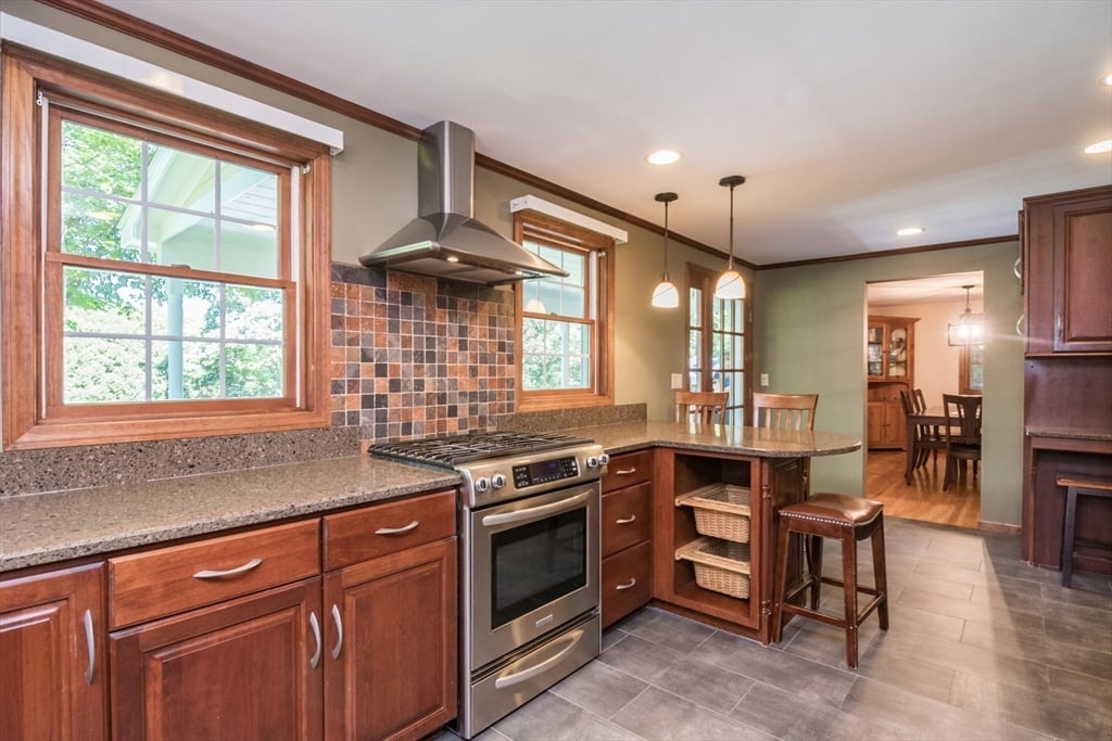 68 Highland Ave Photo 15