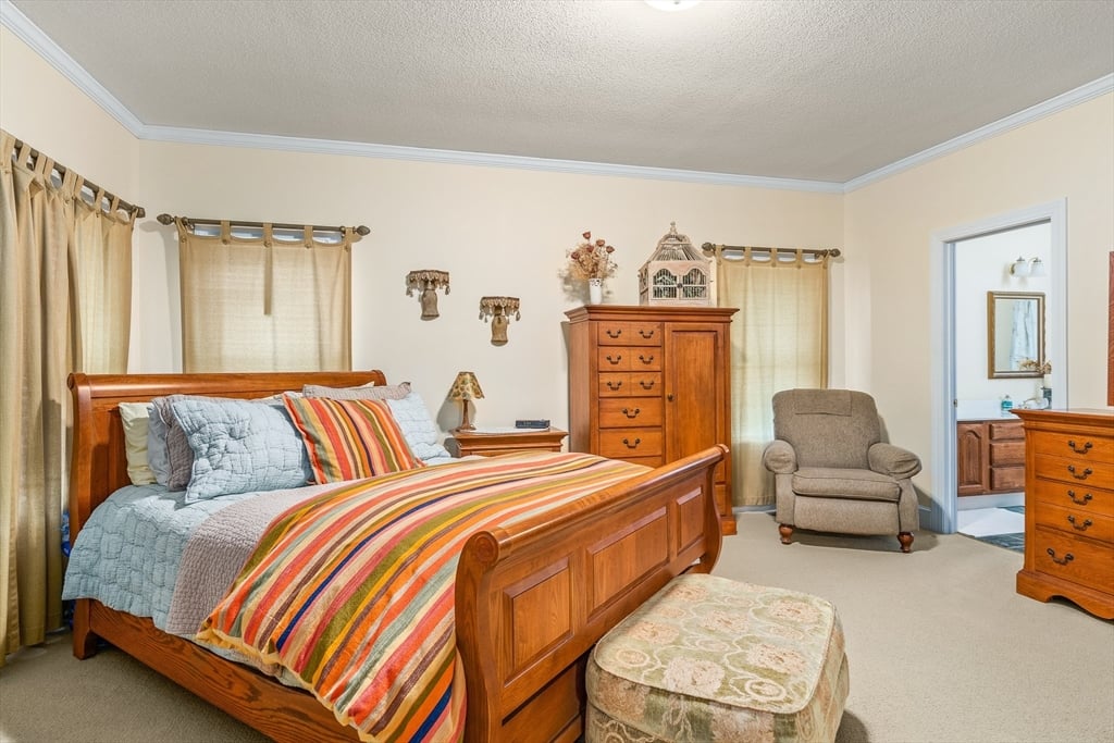 12 Golden Cir Photo 24