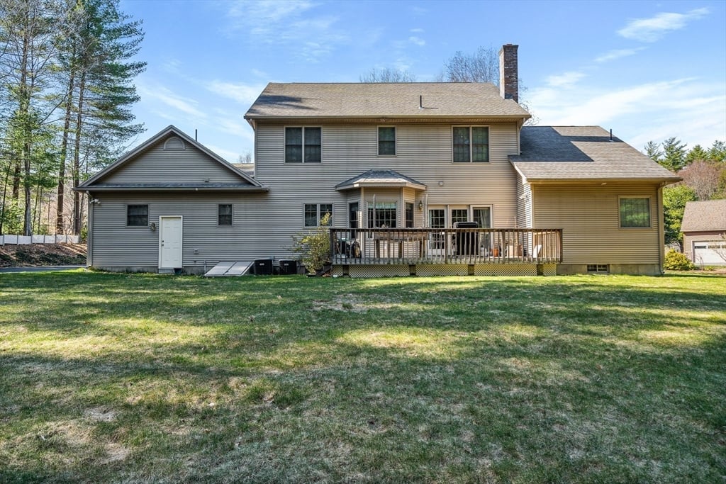 12 Golden Cir Photo 35