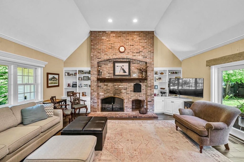 115 Williamsburg Dr Photo 14