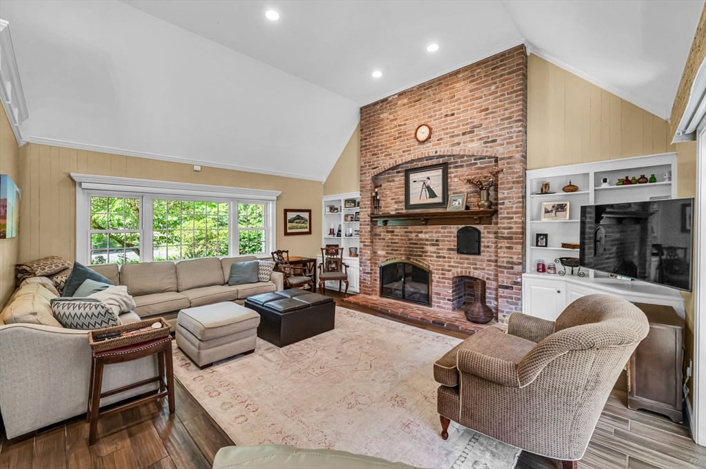 115 Williamsburg Dr Photo 15