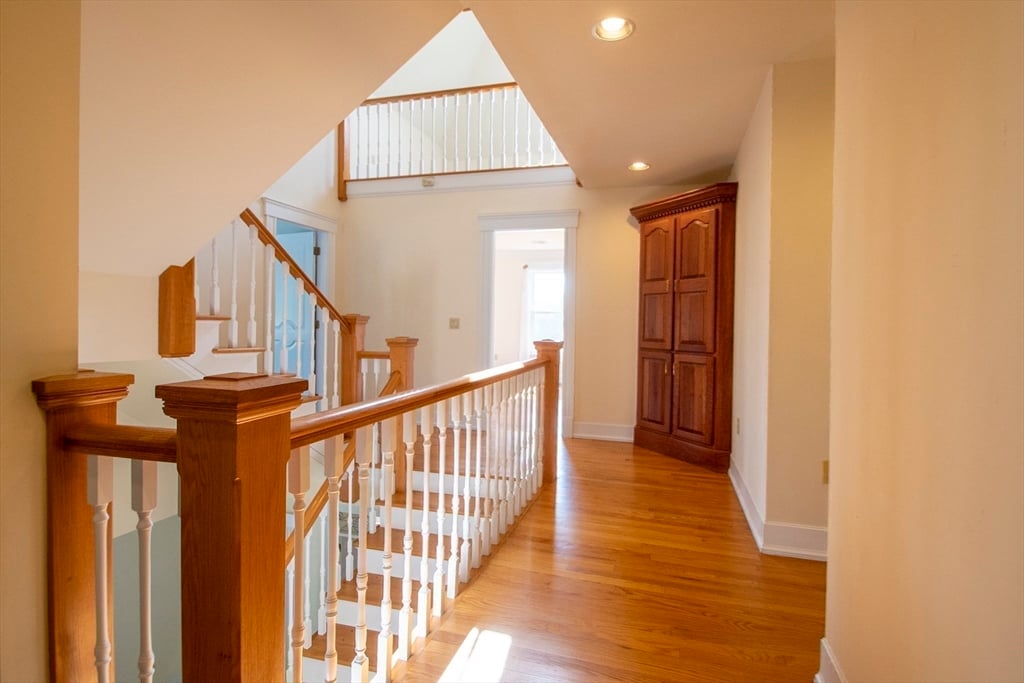 365 Middle St Photo 29