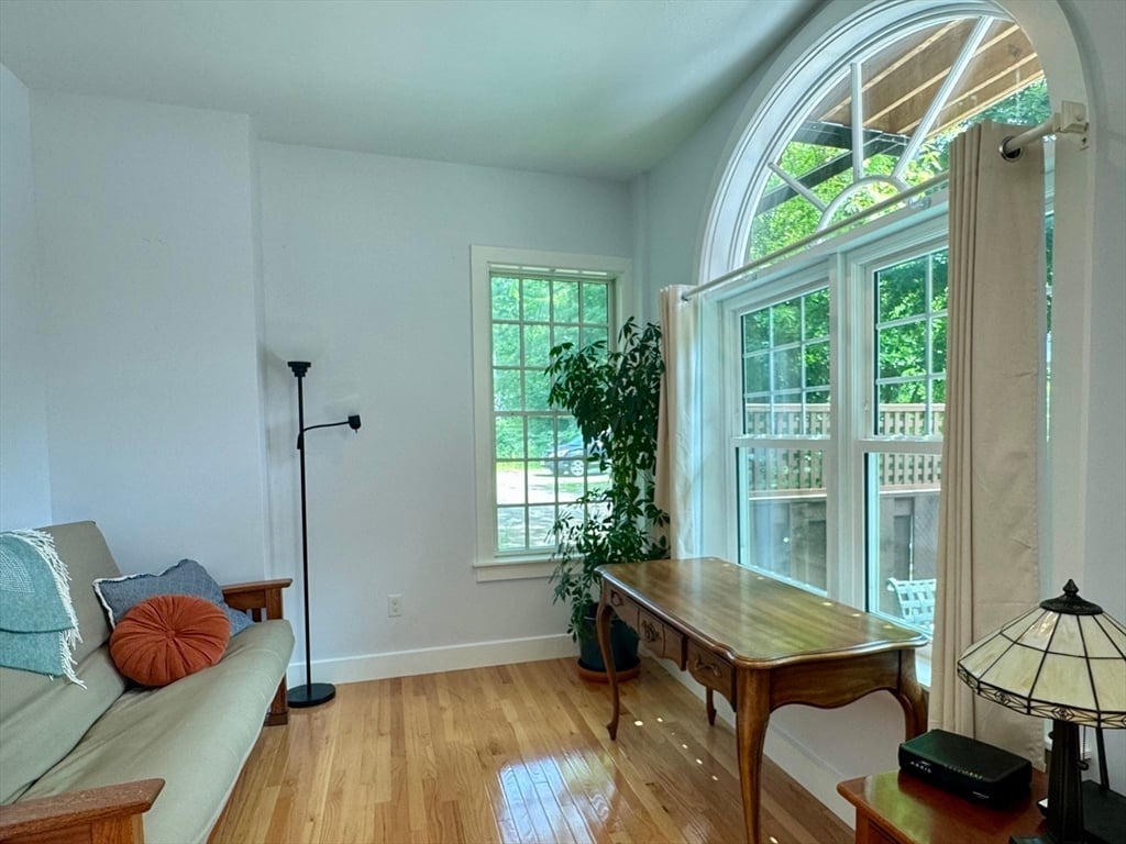 10 Deerfield Ave  #9 Photo 9