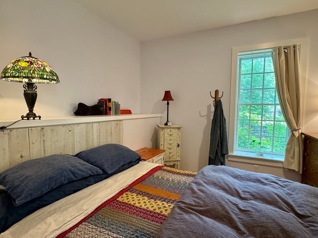10 Deerfield Ave  #9 Photo 12
