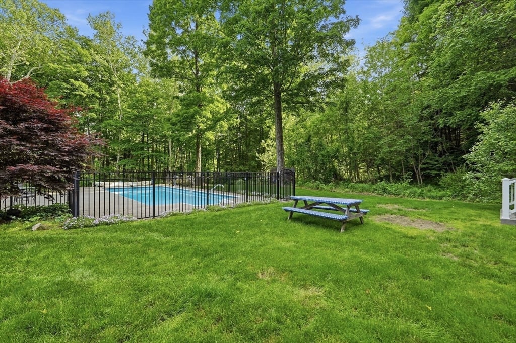 32 Eunice Williams Dr Photo 34