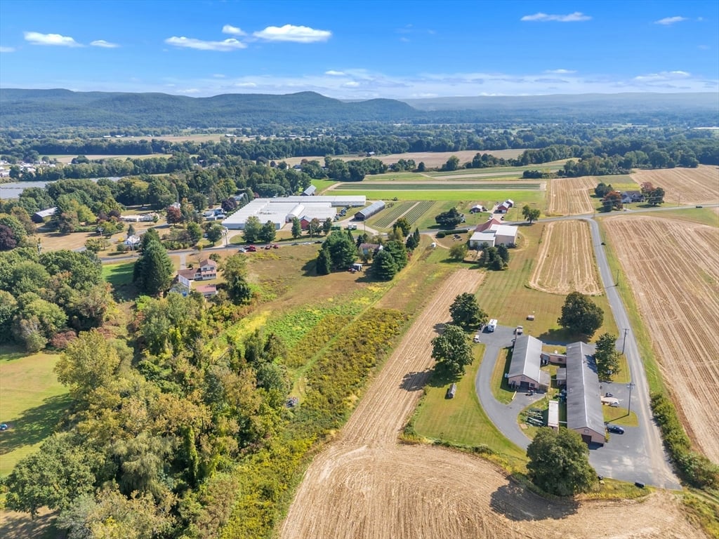 203 Long Plain Rd Photo 2