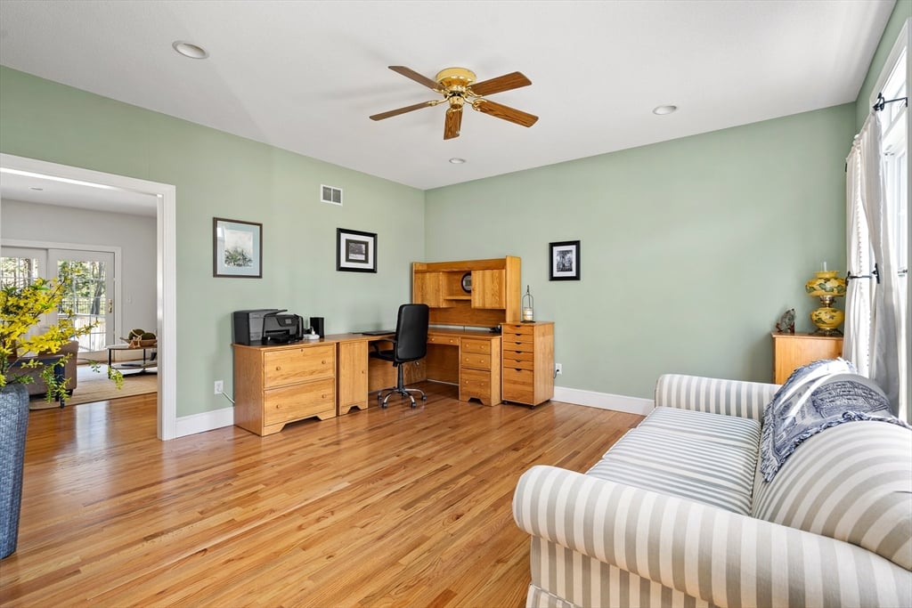 5 Golden Circle Photo 17