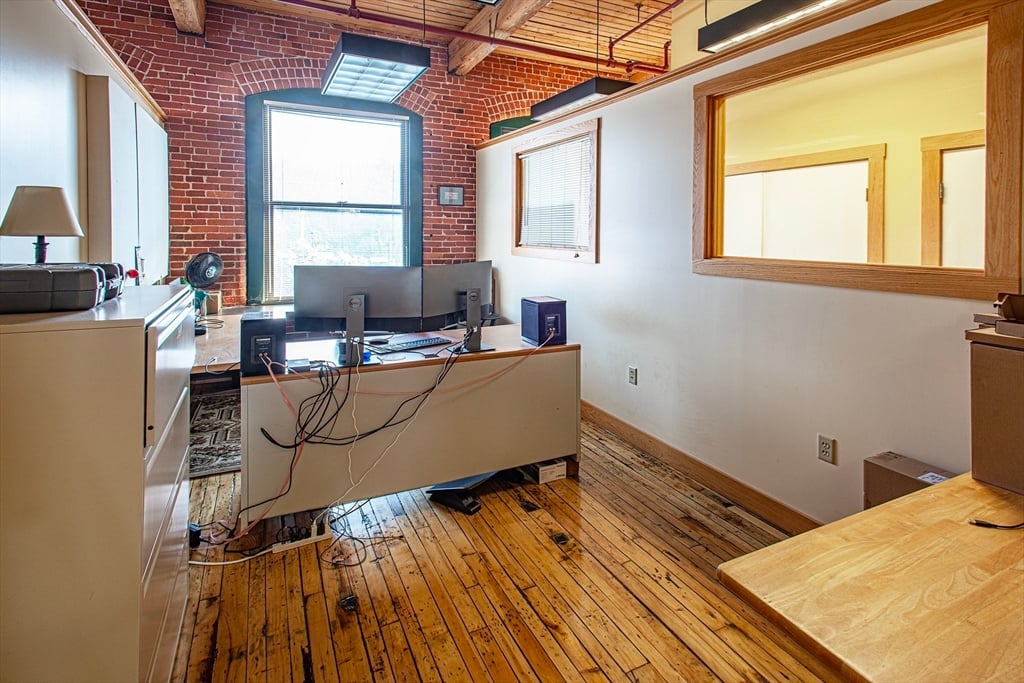 320 Riverside Dr  #1 Photo 7