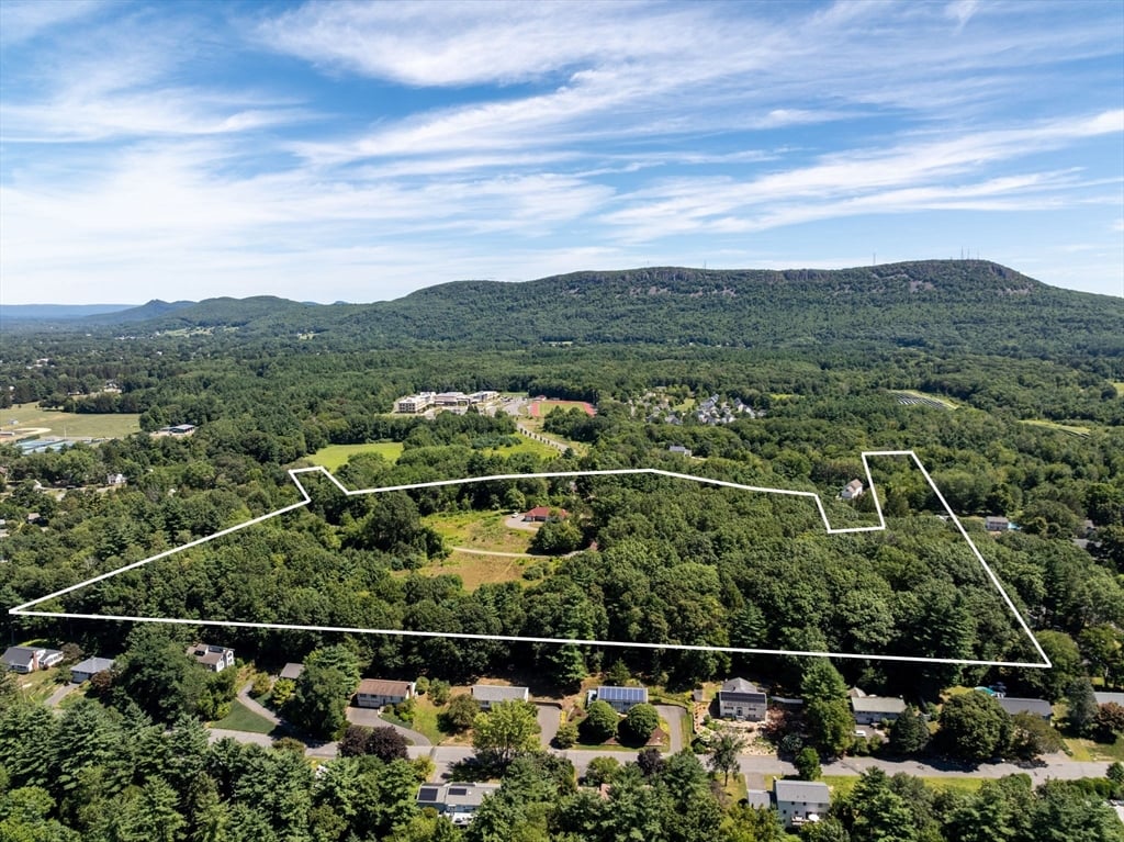 6 South St & Abutting Lots Photo 1