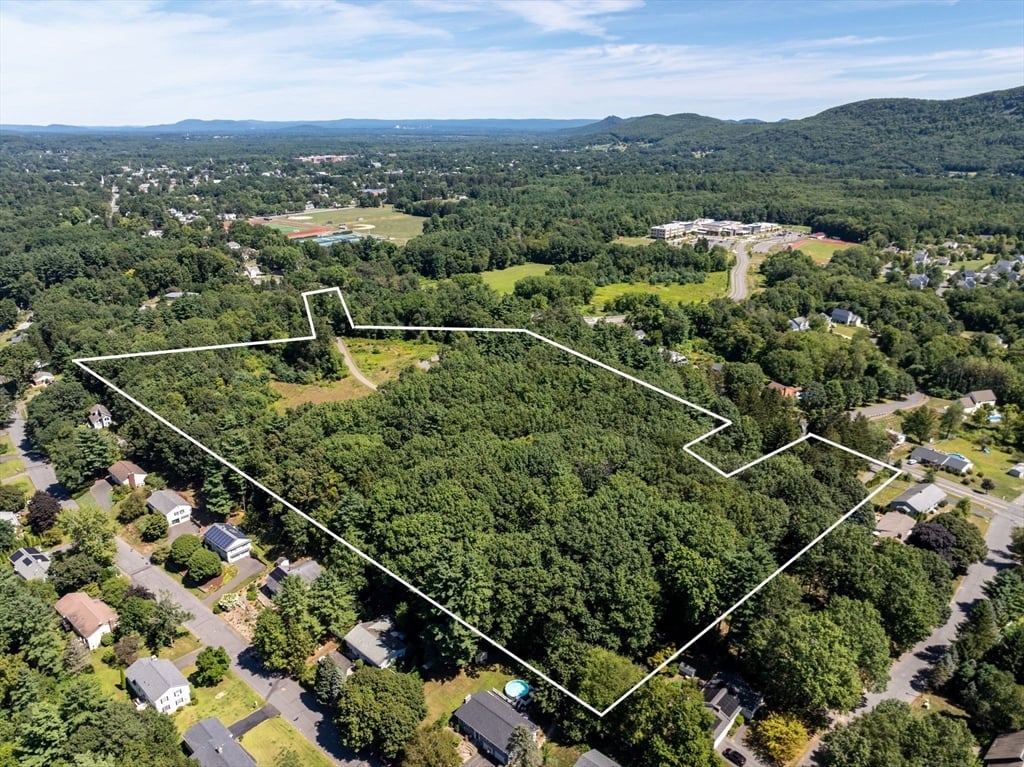 6 South St & Abutting Lots Photo 4