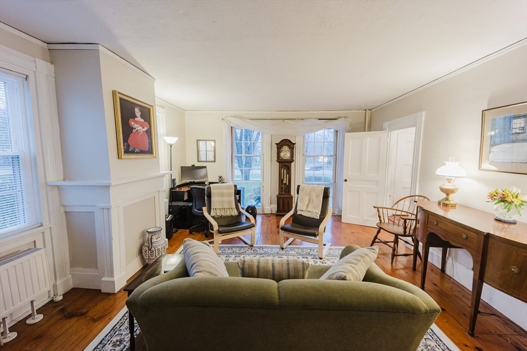 33 Main Street Photo 27