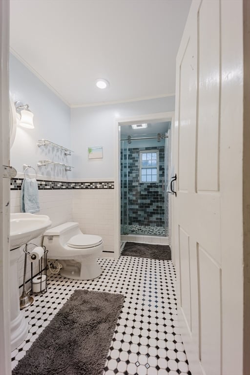 33 Main Street Photo 20