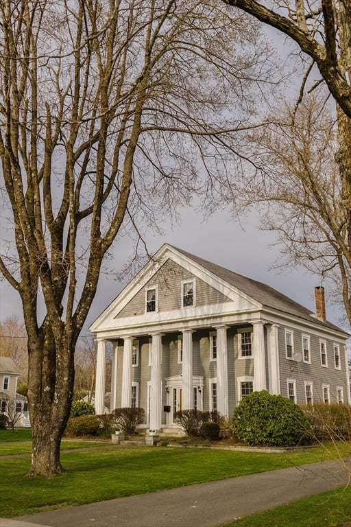 33 Main Street Photo 1