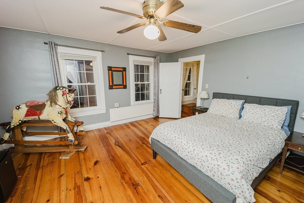 33 Main Street Photo 36