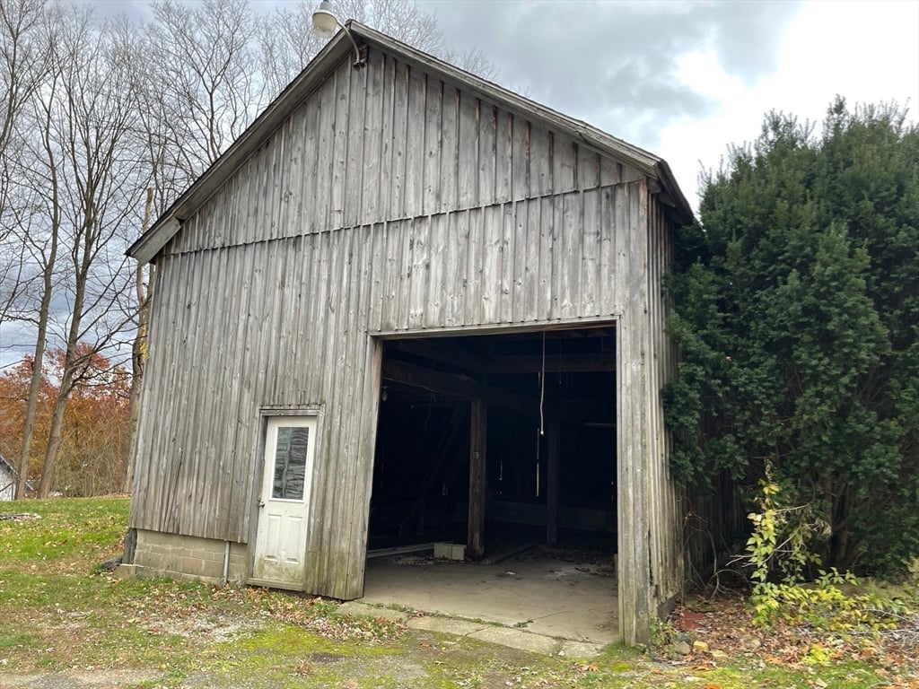 719 Mount Hermon Station Photo 40