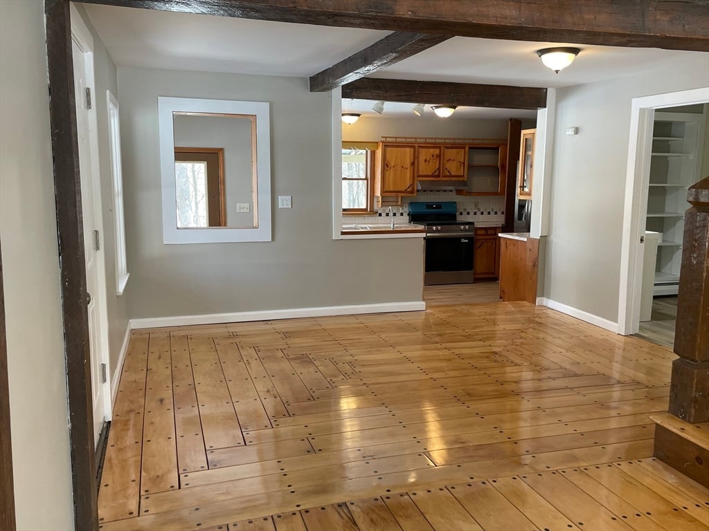 719 Mount Hermon Station Photo 16