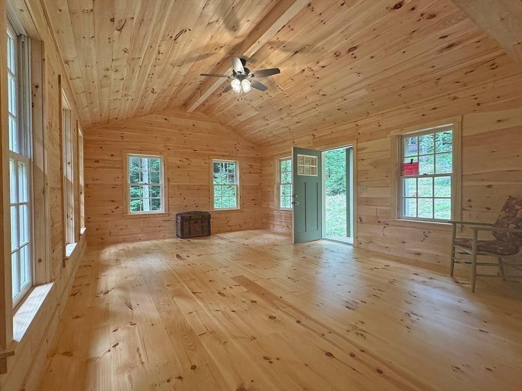 14 Wood Way Photo 25