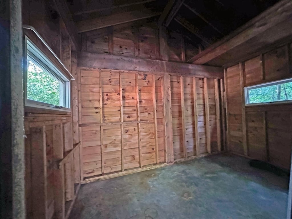 14 Wood Way Photo 32