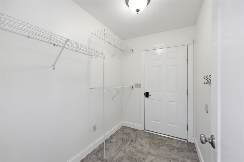 13 Shattuck Rd Photo 23