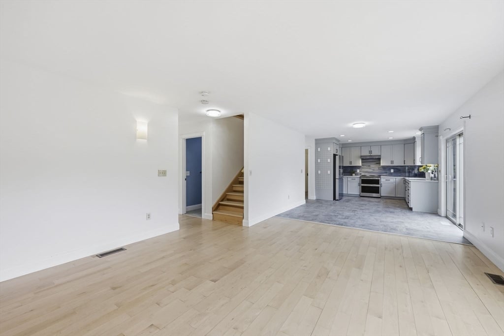 13 Shattuck Rd Photo 15